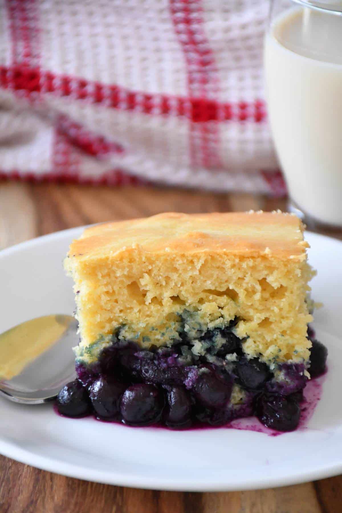 Freshly bake maple and blueberry pudding cake.